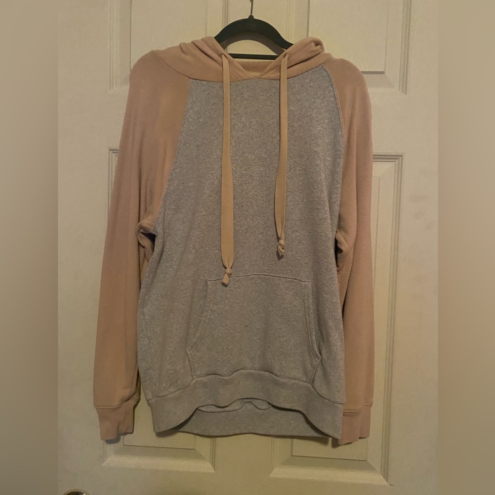 women’s American eagle sweatshirt